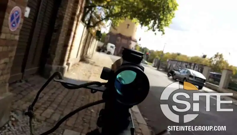 frame dal video in prima persona girato dall'attentatore di halle 1