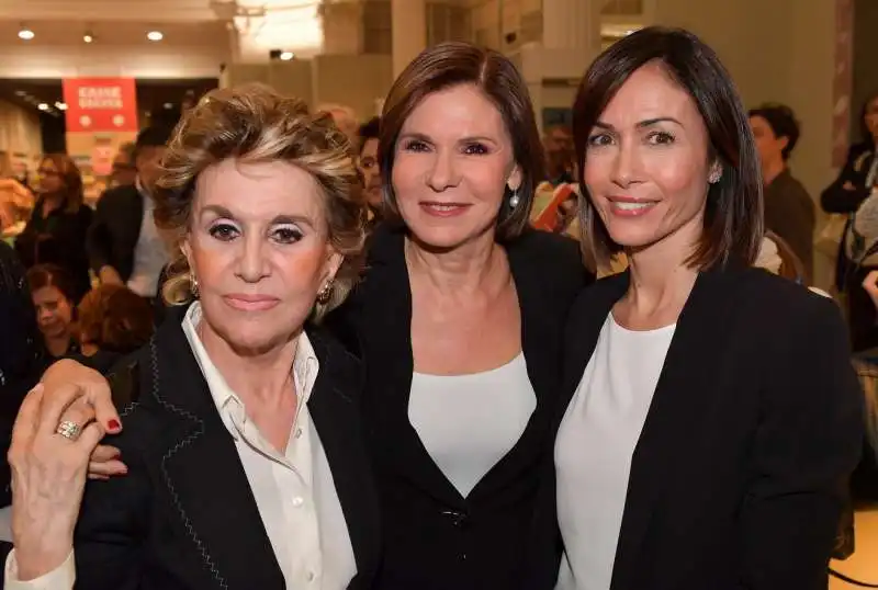 franca leosini  bianca berlinguer  mara carfagna  foto di bacco