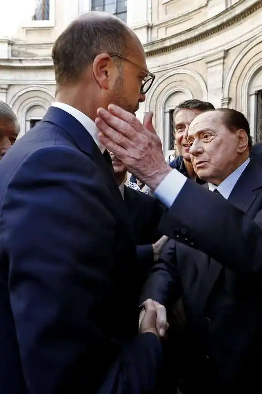 funerali di paolo bonaiuti   incontro tra silvio berlusconi e angelino alfano 7