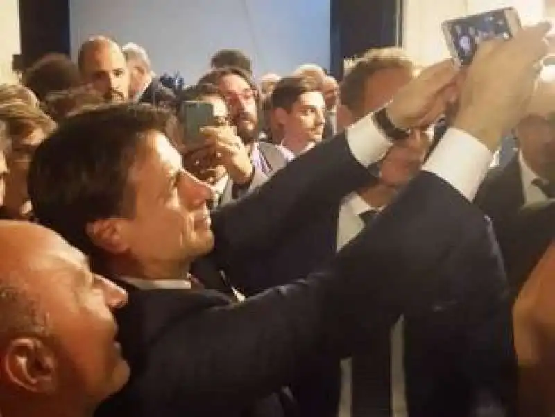 GIUSEPPE CONTE AD AVELLINO 