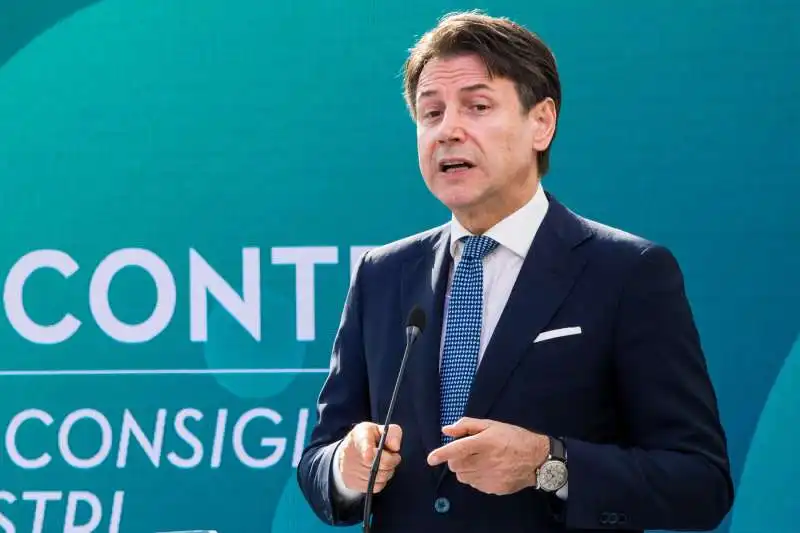 giuseppe conte alla global esg conference   the hydrogen challenge 4