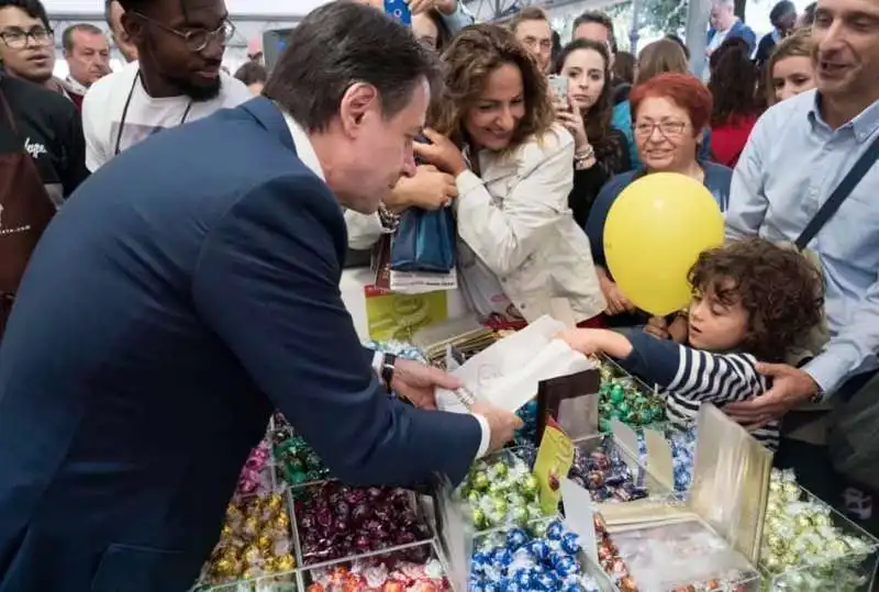 GIUSEPPE CONTE IN UMBRIA