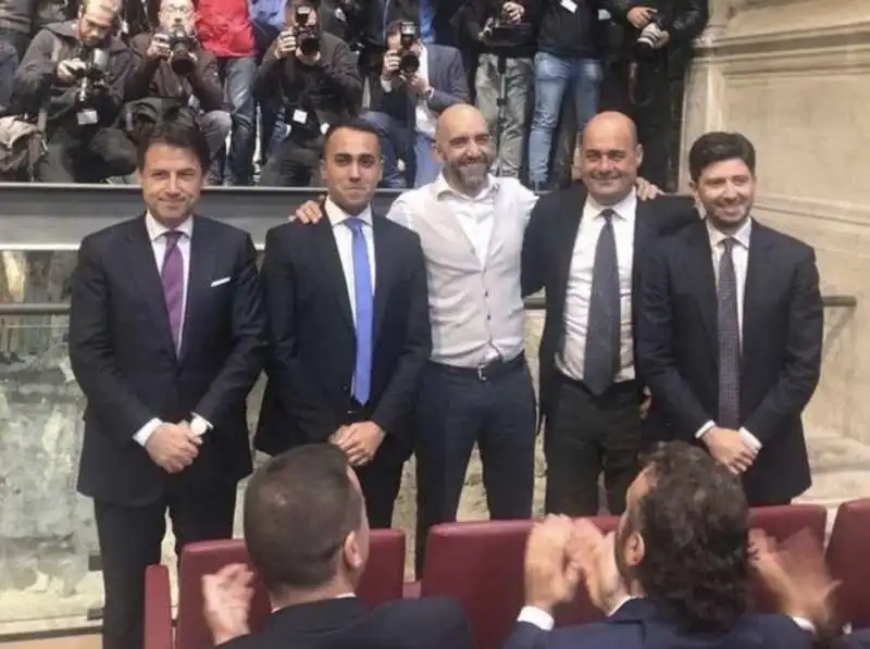 giuseppe conte luigi di maio vincenzo bianconi nicola zingaretti roberto speranza