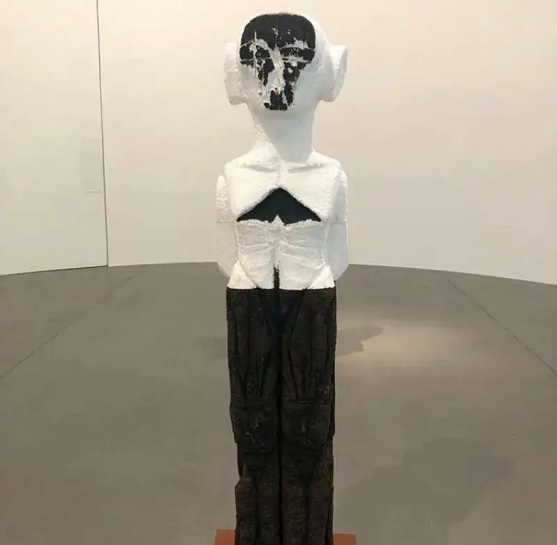 huma bhabha da gagosian