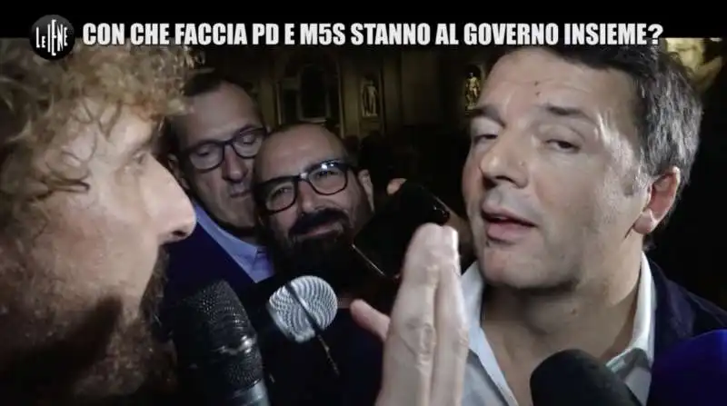 il servizio delle iene sugli insulti pd m5s 11