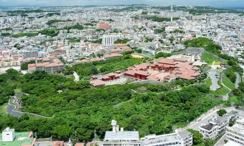 incendio al castello shuri di okinawa 10