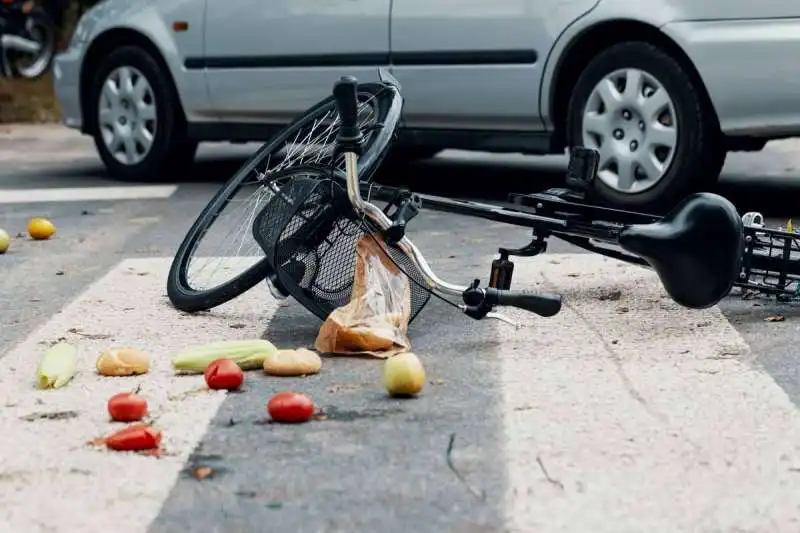 incidente bicicletta