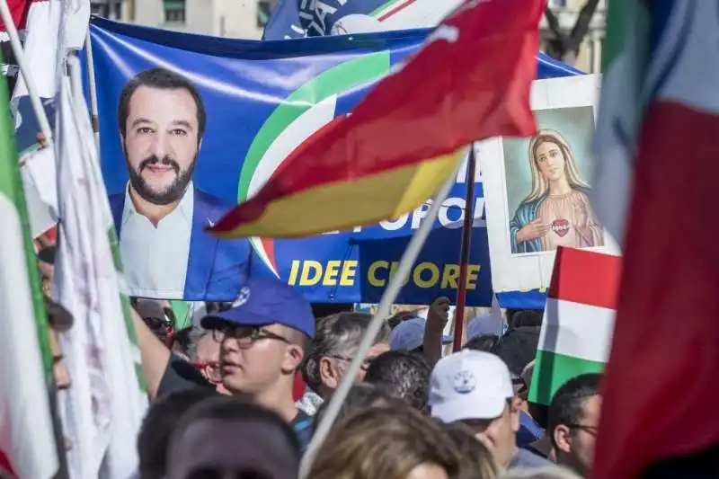 la manifestazione del centrodestra a piazza san giovanni    22