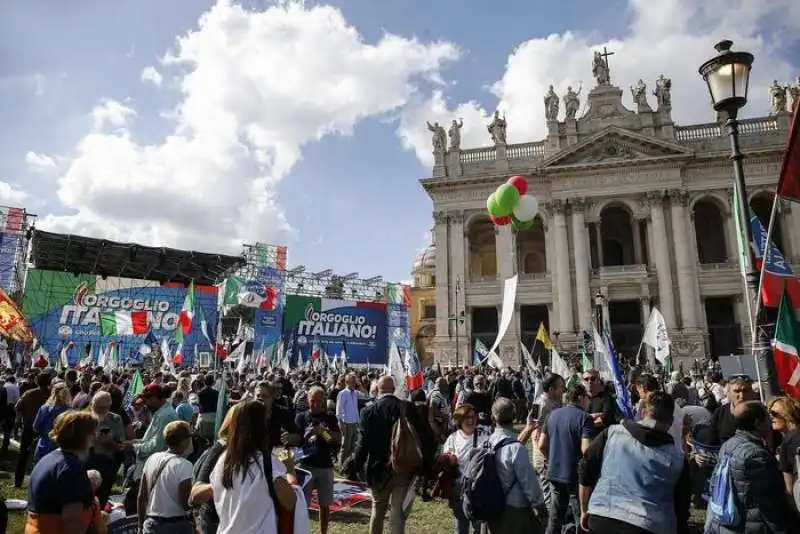 la manifestazione del centrodestra a piazza san giovanni    5