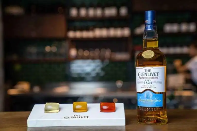 le capsule di whisky glenlivet 5