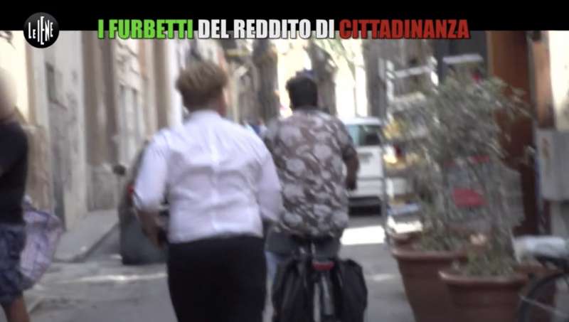 le iene e i furbetti del reddito di cittadinanza 6