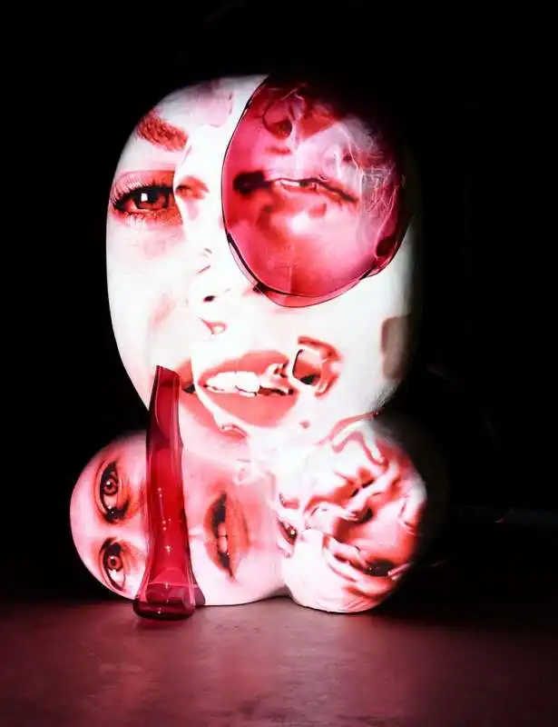 Tony Oursler, SenS, 2019