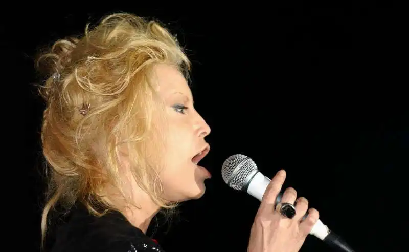 patty pravo in concerto al gay village  foto di bacco   (2)