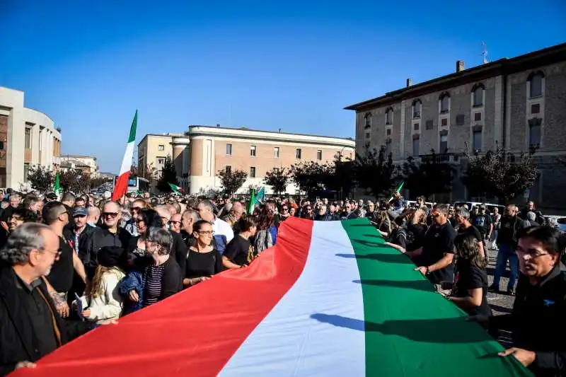 predappio, raduno di fascisti per l'anniversario della marcia su roma 19