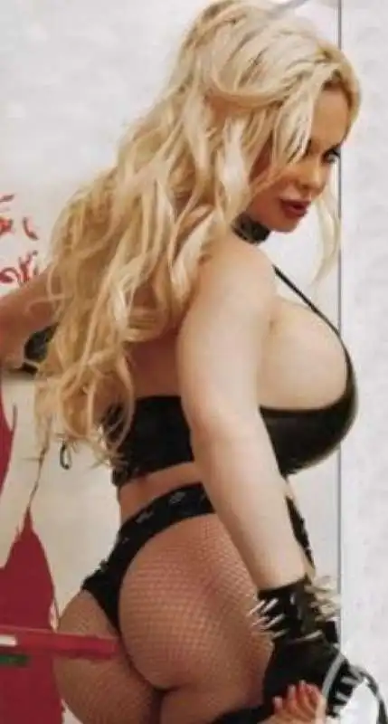 sabrina sabrok 9