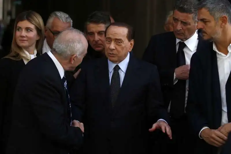 silvio berlusconi ai funerali di paolo bonaiuti 7