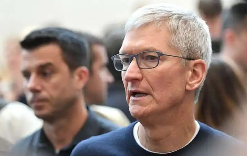 tim cook 1