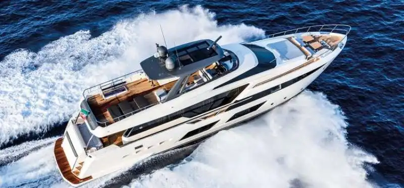 yacht ferretti 2