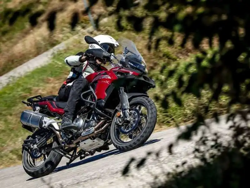 benelli trk 502   moto piu' venduta tra gennaio e settembre 2020