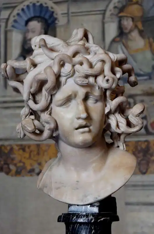 busto di medusa bernini