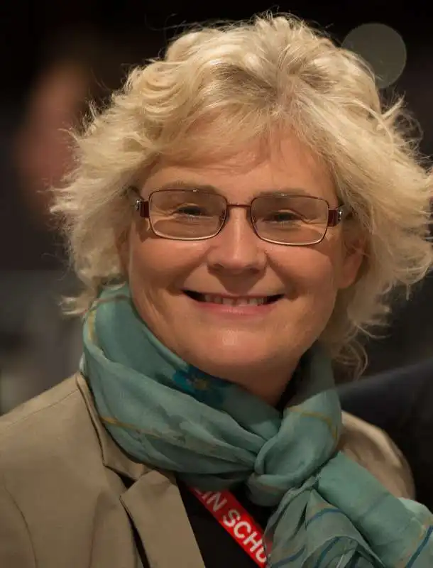 christine lambrecht 1