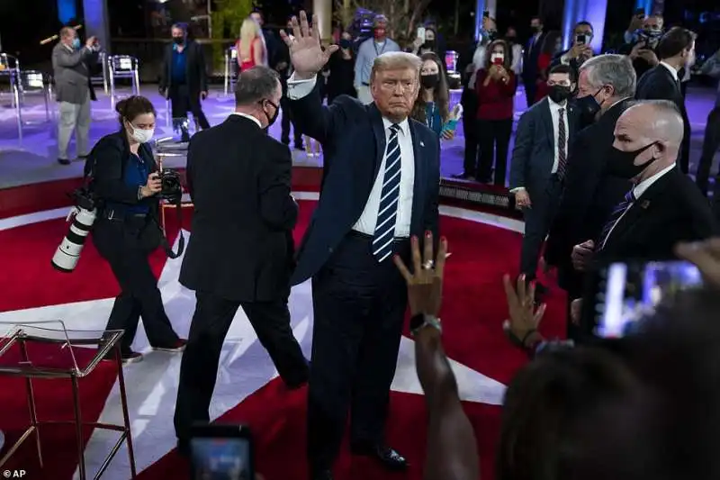 donald trump dopo il town hall nbc