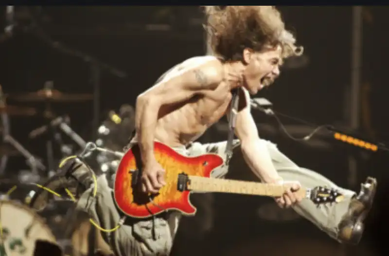 EDDIE VAN HALEN