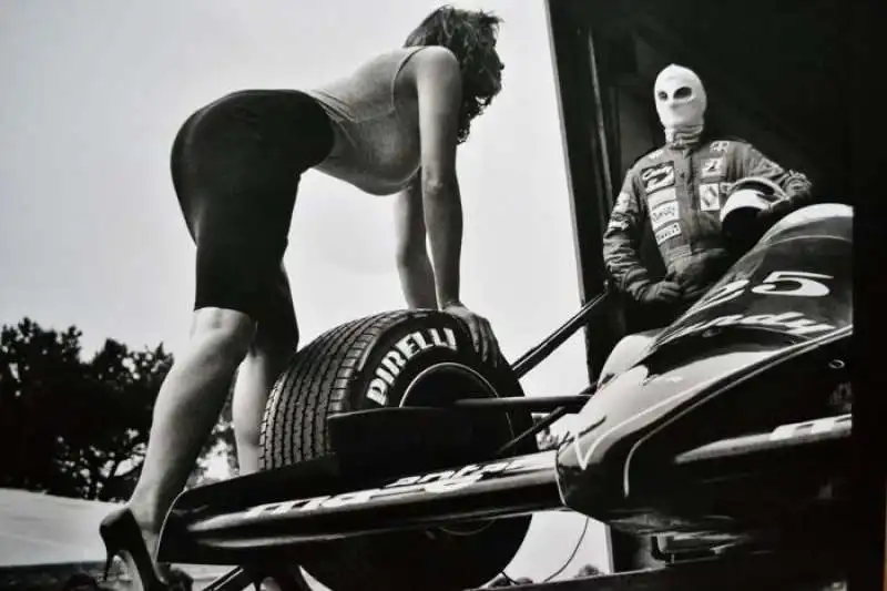 helmut newton 14