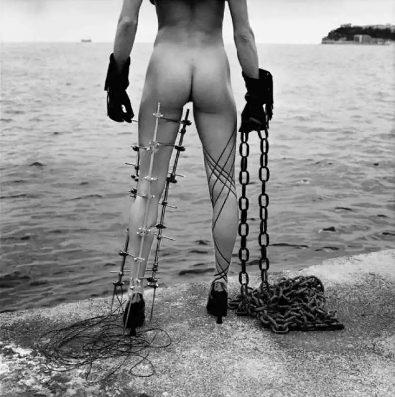 helmut newton 34