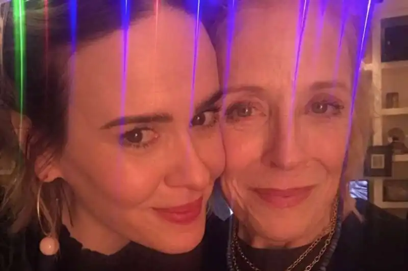 holland taylor e sarah paulson 9