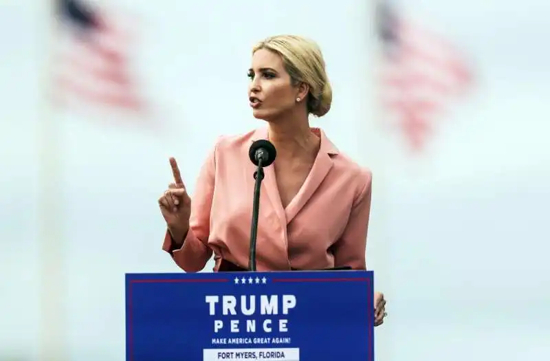 ivanka trump in campagna elettorale a fort myers 3