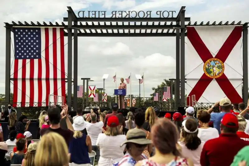 ivanka trump in campagna elettorale a fort myers 4