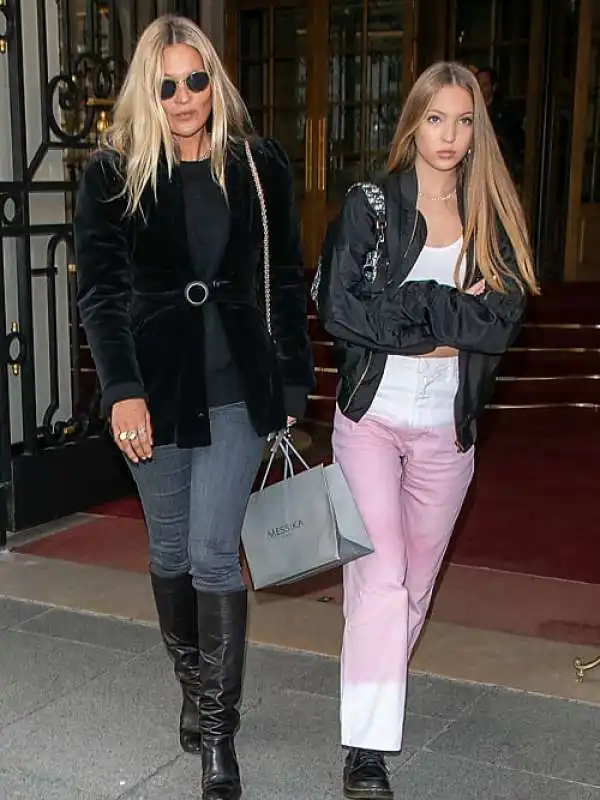 kate moss e la figlia lila grace  3