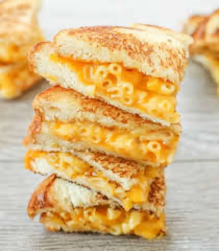 mac and cheese sandwich 