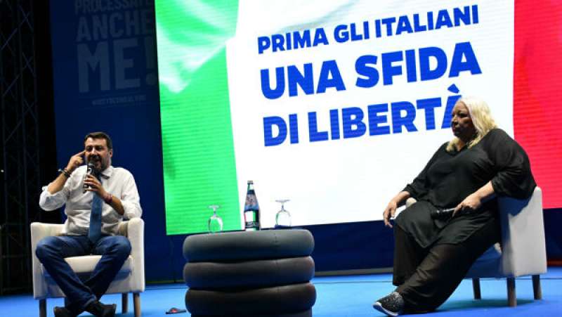 matteo salvini intervistato da maria giovanna maglie a catania