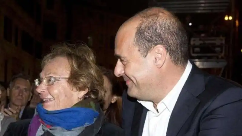 NICOLA ZINGARETTI CON LA MADRE 