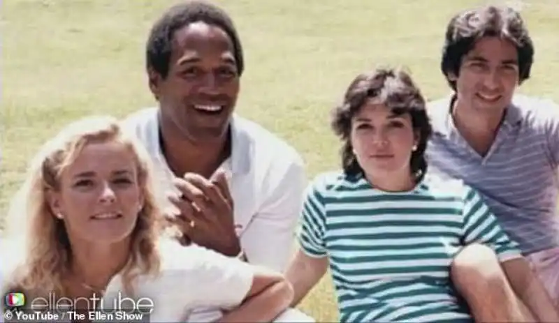 nicole brown simpson, oj simpson, kirs jenner e robert kardashian