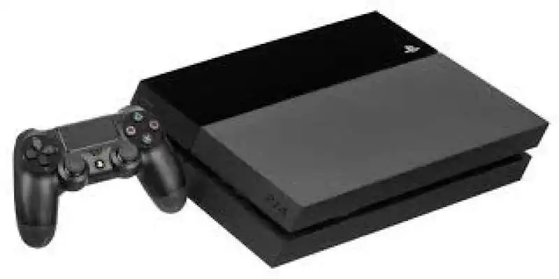 PLAYSTATION 4 