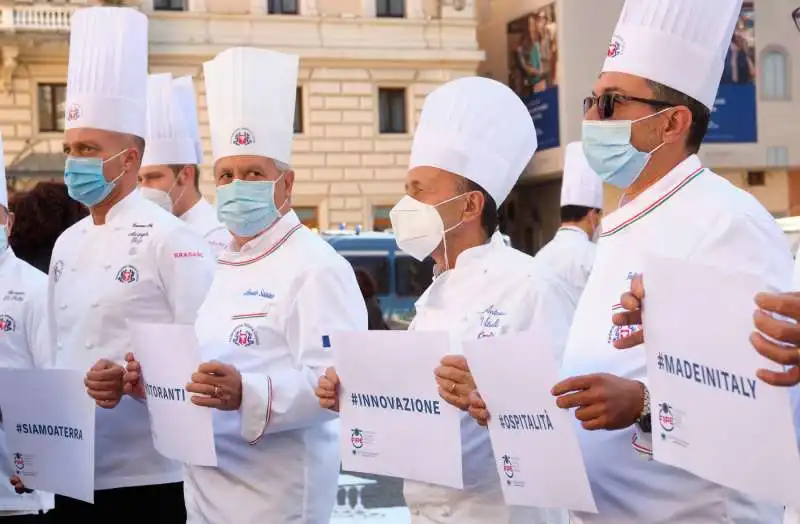 protesta dei ristoratori al pantheon 26