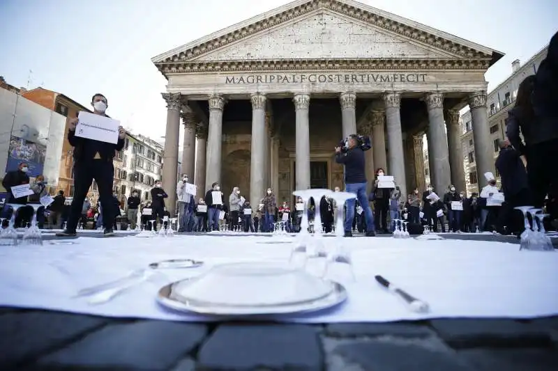 protesta dei ristoratori al pantheon 9