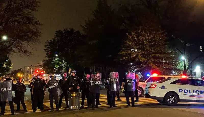 proteste e vandalismo a washington 1