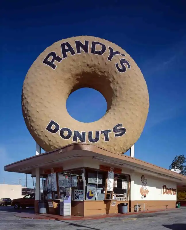 randy’s donuts