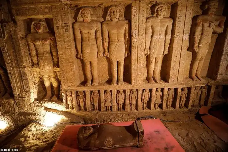 sarcofagi ritrovati a saqqara in egitto 8