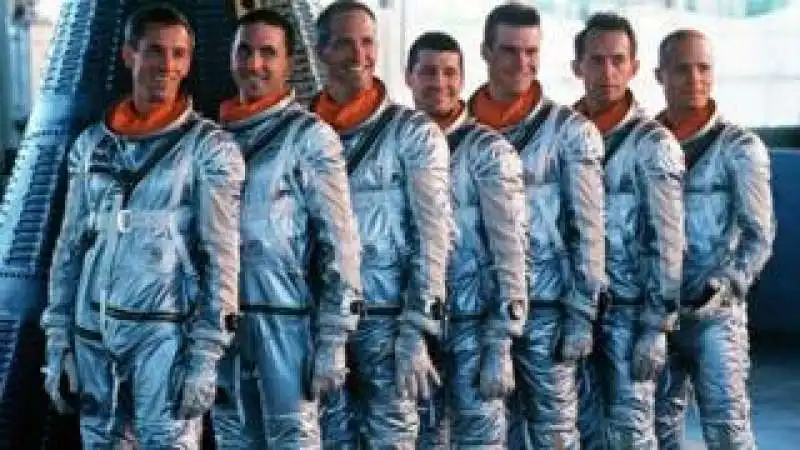 the right stuff  uomini veri 