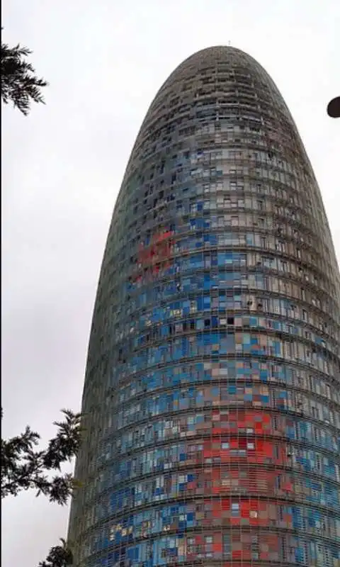 torre agbar barcellona