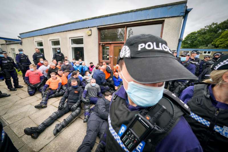 addestramento della polizia scozzese per la cop26 di glasgow 2