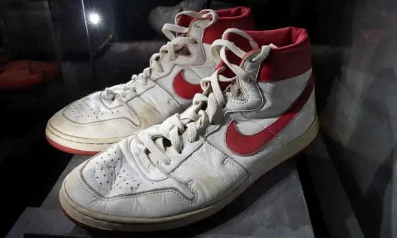 AIR SHIP DI MICHAEL JORDAN