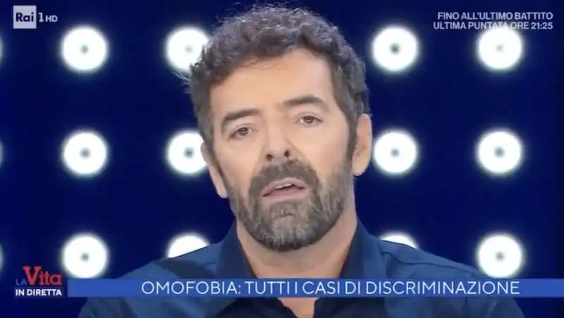 alberto matano e l omofobia  3