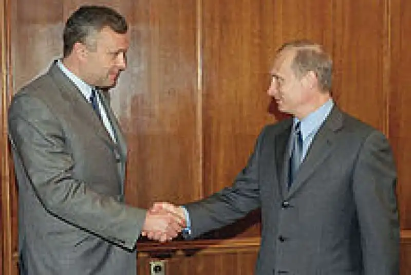 aleksandr lebedev con vladimir putin 