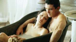 angelina jolie antonio banderas original sin